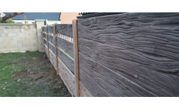 Montáž a demontáž betonových plotů v Plzni - ploty Leon
