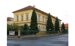 Muzeum ghetta Terezín - vznik v budově bývalé terezínské školy v Památníku Terezín