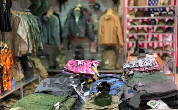 armádní oblečení z Army shop Zlín