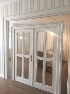 Dřevěné dveře se sklem na zakázku Praha