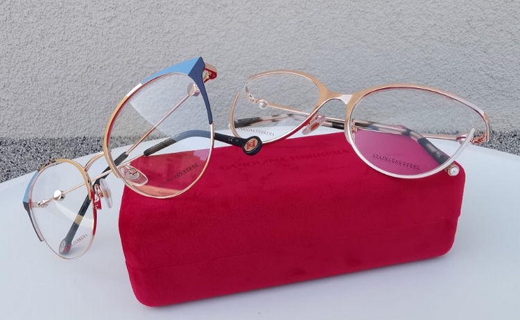 Široký výběr brýlových obrub