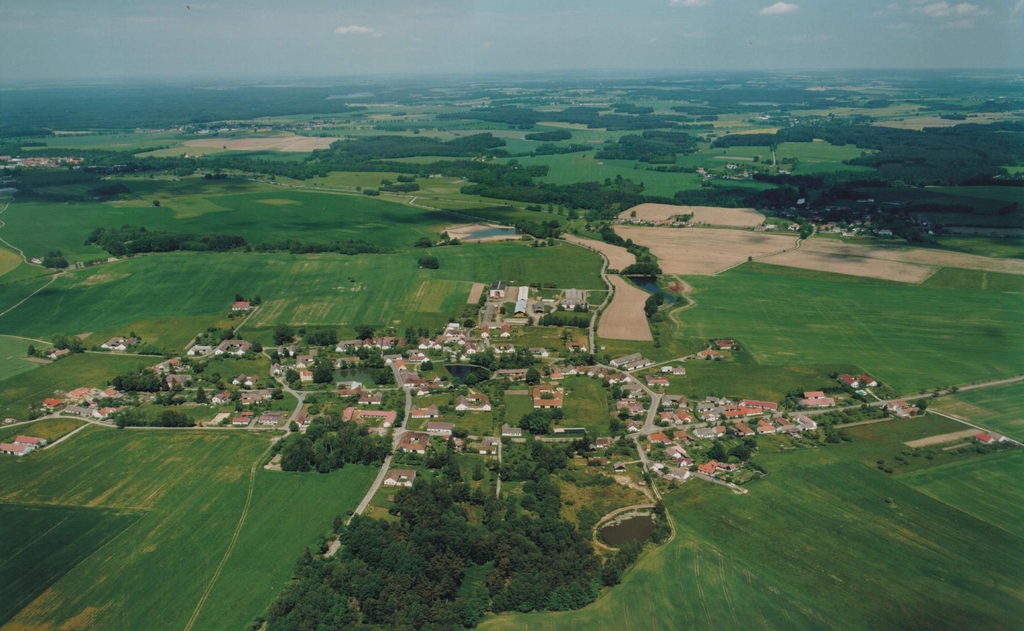 Obec Příbraz se nachází v okrese Jindřichův Hradec