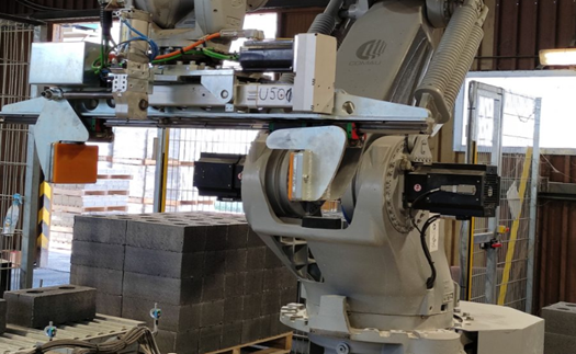 Průmyslová automatizace, robotizace a strojní zařízení
