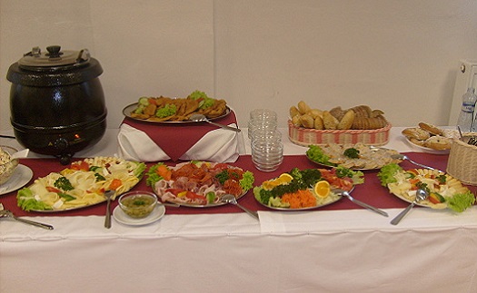 Občerstvení formou švédských stolů