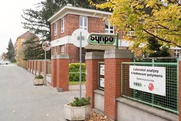SYNPO, akciová společnost Specialisté na barvy Pardubice