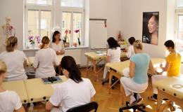 Rekvalifikační kurzy kosmetička, pedikérka, masérka Olomouc