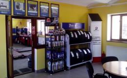 Provozujeme pneuservis, zajišťujeme prodej, opravu a výměnu pneumatik