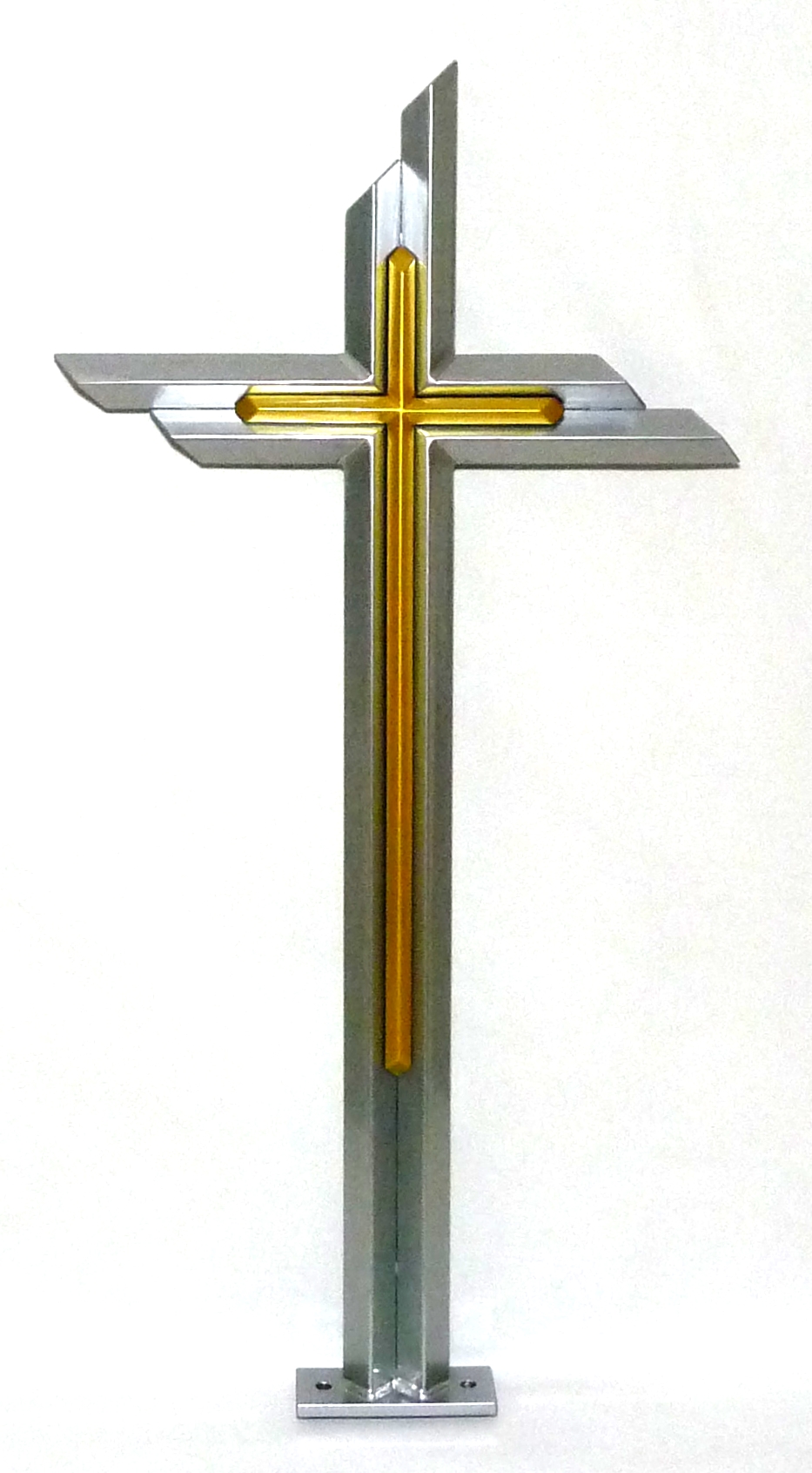 Ocelové kříže hranolové v nerez barvě