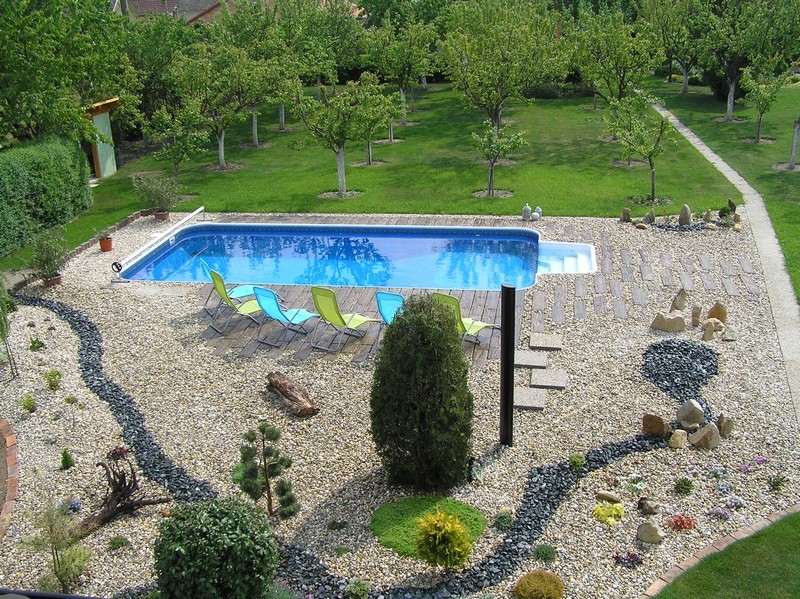 Pro hosty zahrada s bazénem