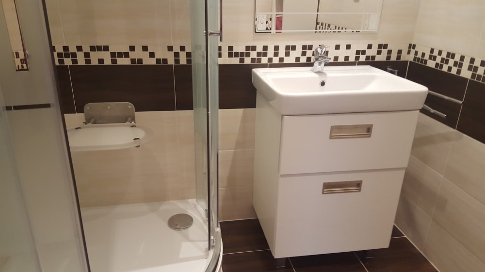 Realizace nové koupelny od M+M Rekonstrukce bytových jader Zlín