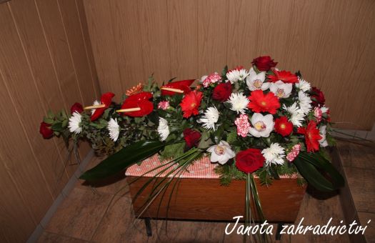 Smuteční květinové vazby - Pohřebnictví Andrýsek