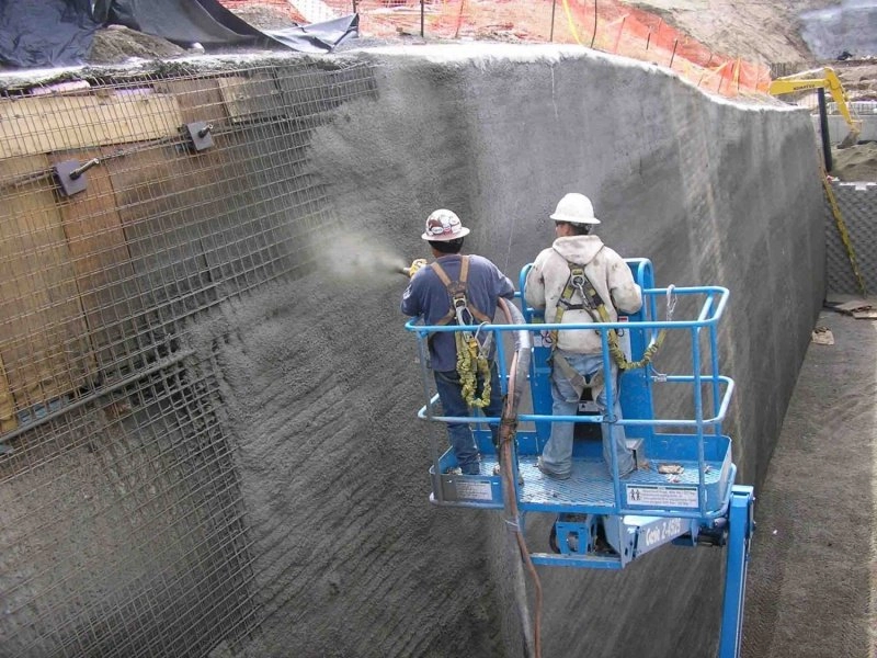 Opravy betonových povrchů stříkaným betonem