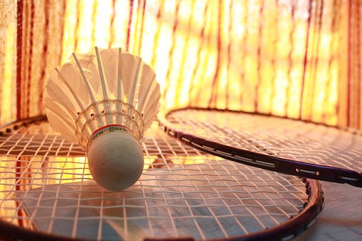 Badminton na kurtech v SBA sportovním centru v Ostravě