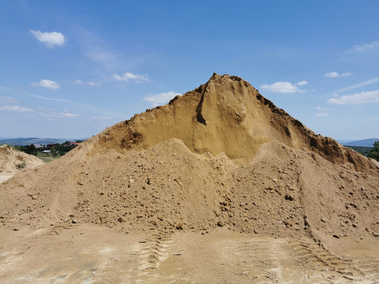 Prodej písku, násypových materiálů