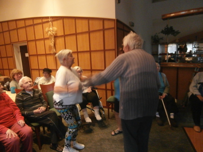 Kulturní program v penzionu pro seniory v Liberci