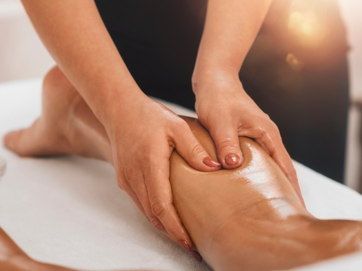 Odborná masáž nohou k uvolnění napětí