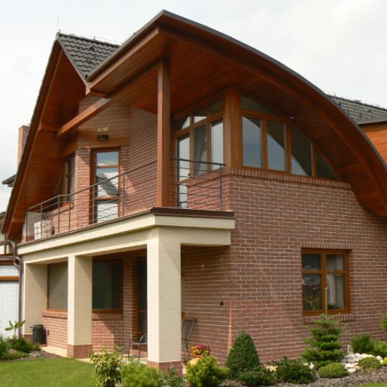 Návrhem a projekcí rodinných domů se zabývá ateliér DISprojekt, s.r.o.