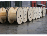 Dřevěné kabelové bubny