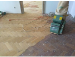 Pokládka nových dřevěných podlah, parket, renovace parket, dřevěných prken, palubek