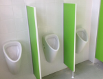 Lehké montované sanitární příčky pro školy, školky a dětská zařízení