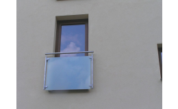 Zábradlí trubkové se sklem k francouzským oknům