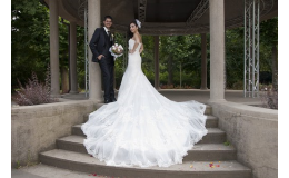 Profesionální čištění svatebních šatů a obleků