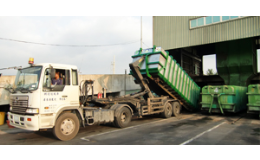 Přistavení kontejneru pro kovový odpad - Demonta T, s.r.o.