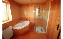 Rekonstrukce koupelny - vana, sprchový kout