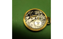 Výroba a výměna náhradních dílů mechanických hodinek