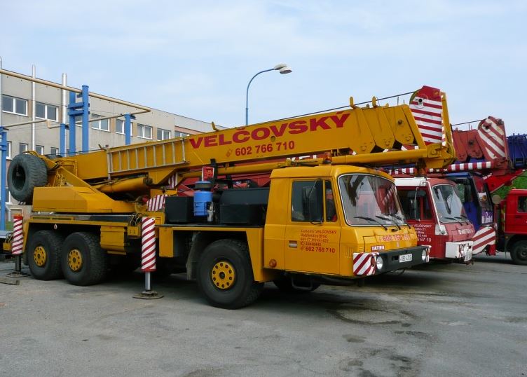 Autojeřáby a plošiny Brno Velčovský, jeřábnické práce