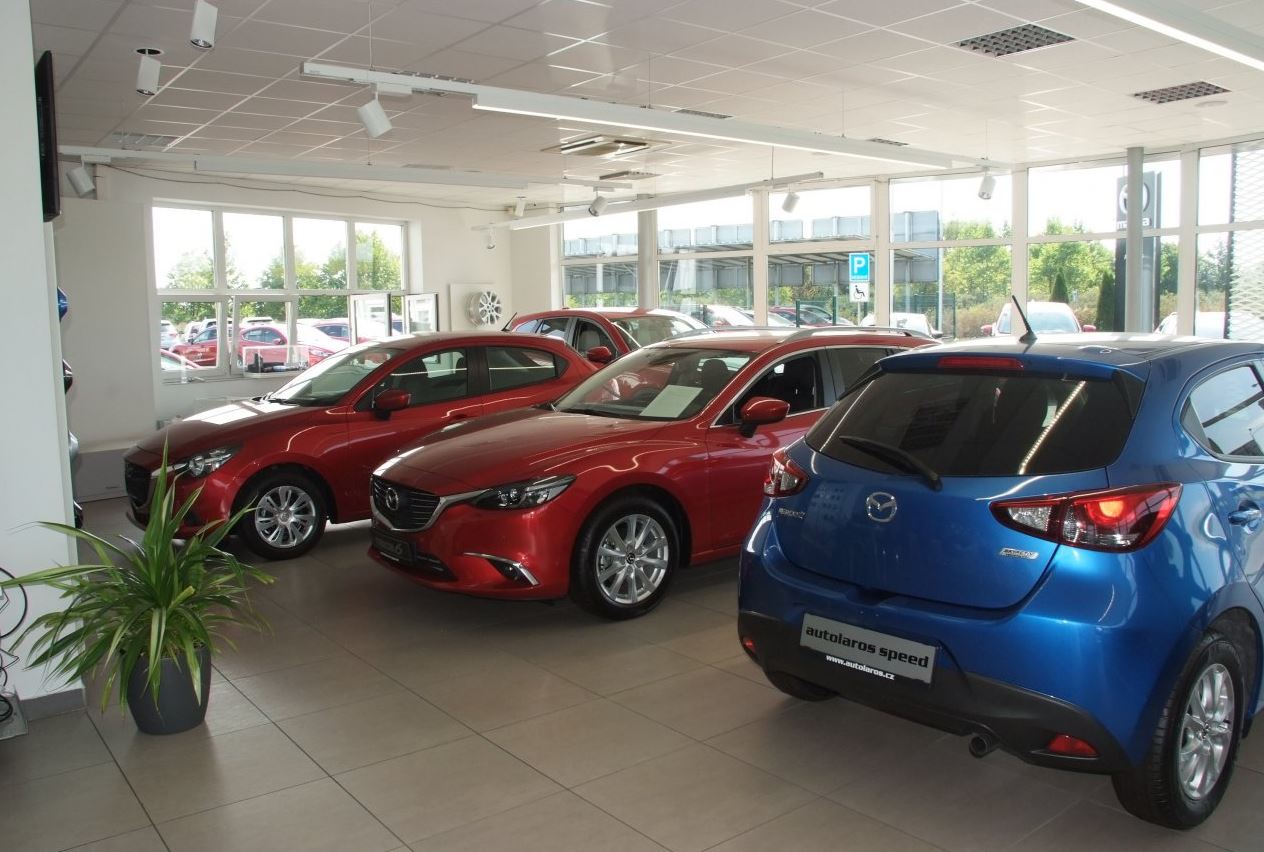 autosalon Mazda a Hyundai