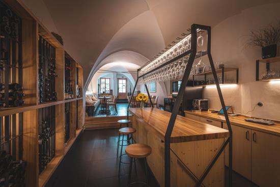 Vinařský dům Znojmo: Místo, kde se snoubí historie, tradice a inovace