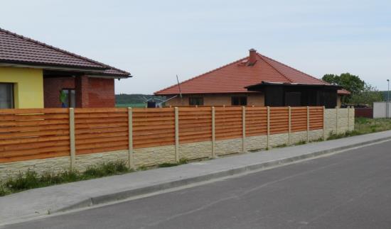 Nové trendy v oplocení pozemků - betonové ploty s moderním vzhledem a dlouhou životností