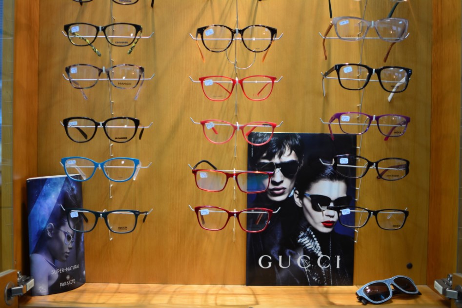 Široký sortiment brýlových obrub