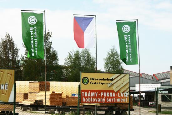 Kvalitní dřevařské materiály a výrobky s profesionálními službami
