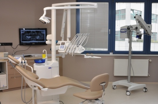 DENTAL OFFICE Praha 4 zubní klinika, ošetření kořenových kanálků