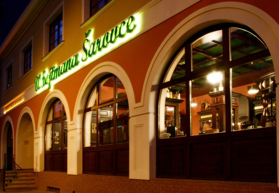 Restaurace a hotel U Hejtmana Šarovce Uherské Hradiště: Čtvrtou hvězdu si zasloužíme