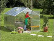 Kvalitní zahradní skleníky pro celoroční pěstování a bezstarostné zahradničení