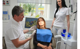 V Rafael dentální klinice budete v péči profesionálních a zkušených zubařů.