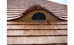 Střecha - dřevěné šindele, Okna Bastl
