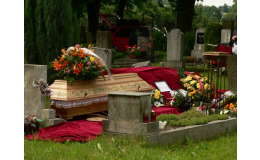 Umístění zesnulého do hrobu , Pohřební ústav EXCELENT s.r.o