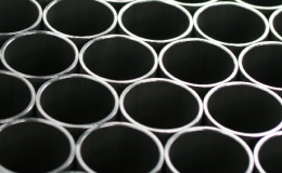 Profili e tubi di parete sottile in acciaio saldato