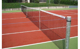 vybavení tenisových kurtů