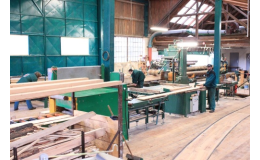 Stavební, palubkové a truhlářské dřevo dodává Pila Hartman Choteč.