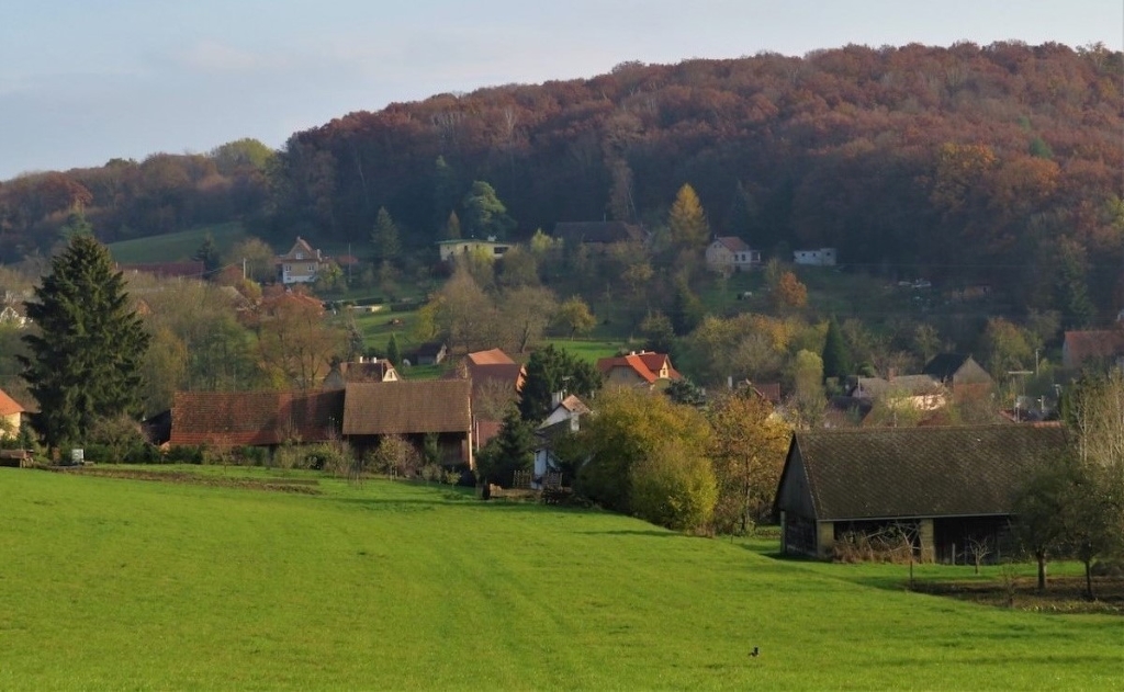 Obec Sedliště - malebná vesnička v okrese Jičín